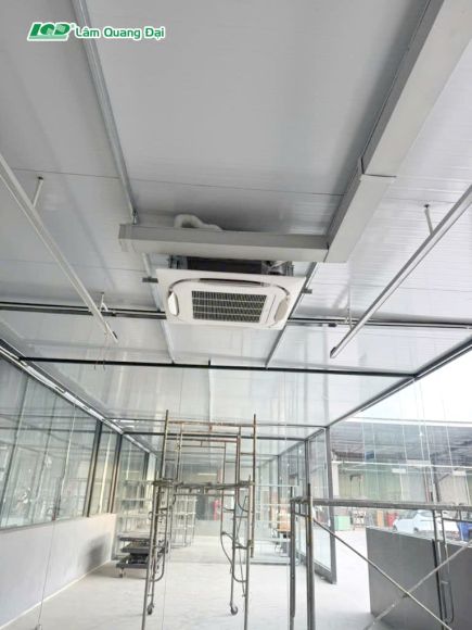 SHOWROOM OTO VINFAST