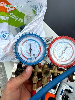 SHOWROOM OTO VINFAST