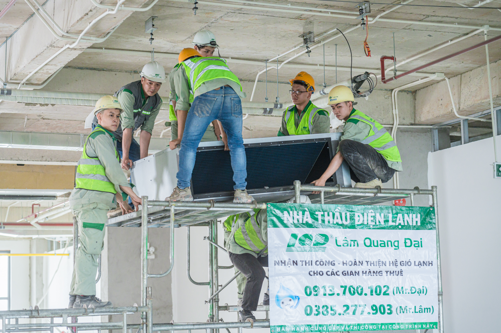 THI CÔNG HỆ THỐNG ĐIỀU HÒA KHÔNG KHÍ (HVAC)